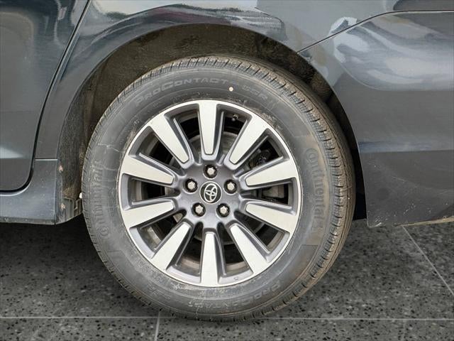 2020 Toyota Sienna LE