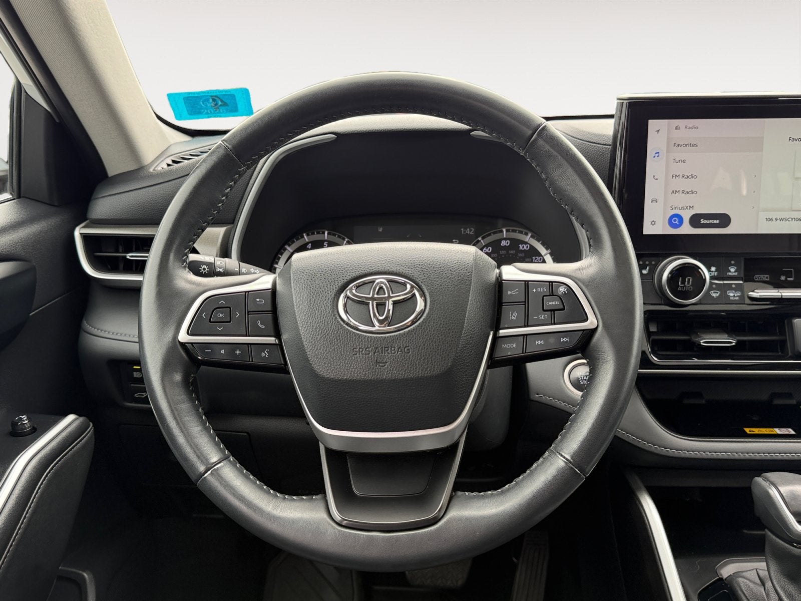 2024 Toyota Highlander XLE