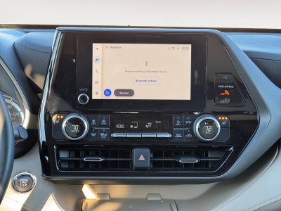 2023 Toyota Highlander Base