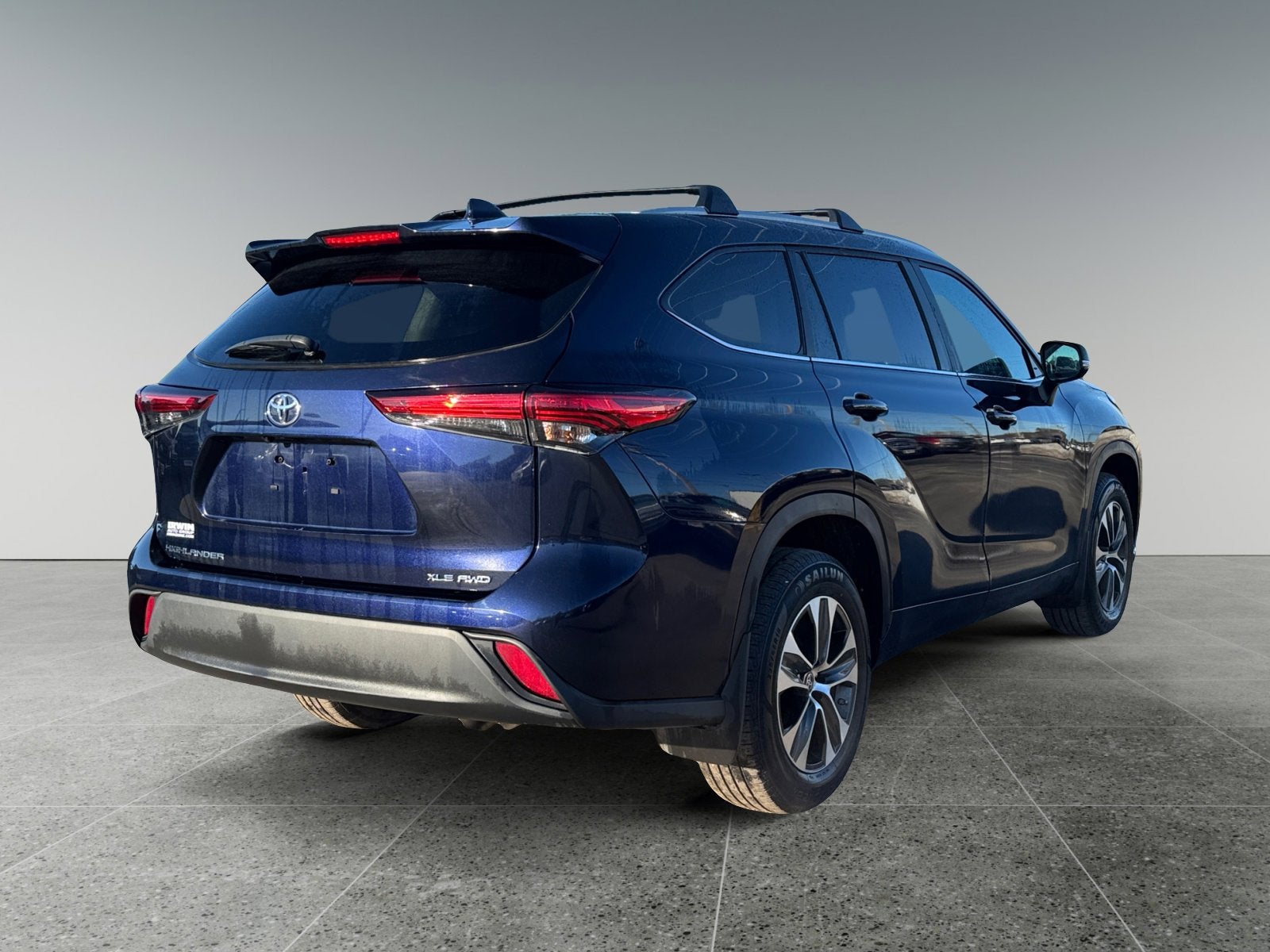 2023 Toyota Highlander Base