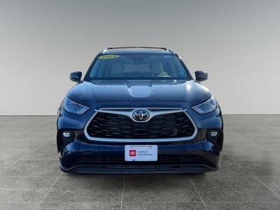 2023 Toyota Highlander Base