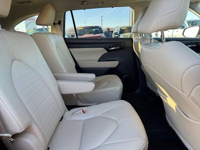 2023 Toyota Highlander XLE