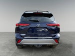 2023 Toyota Highlander Base