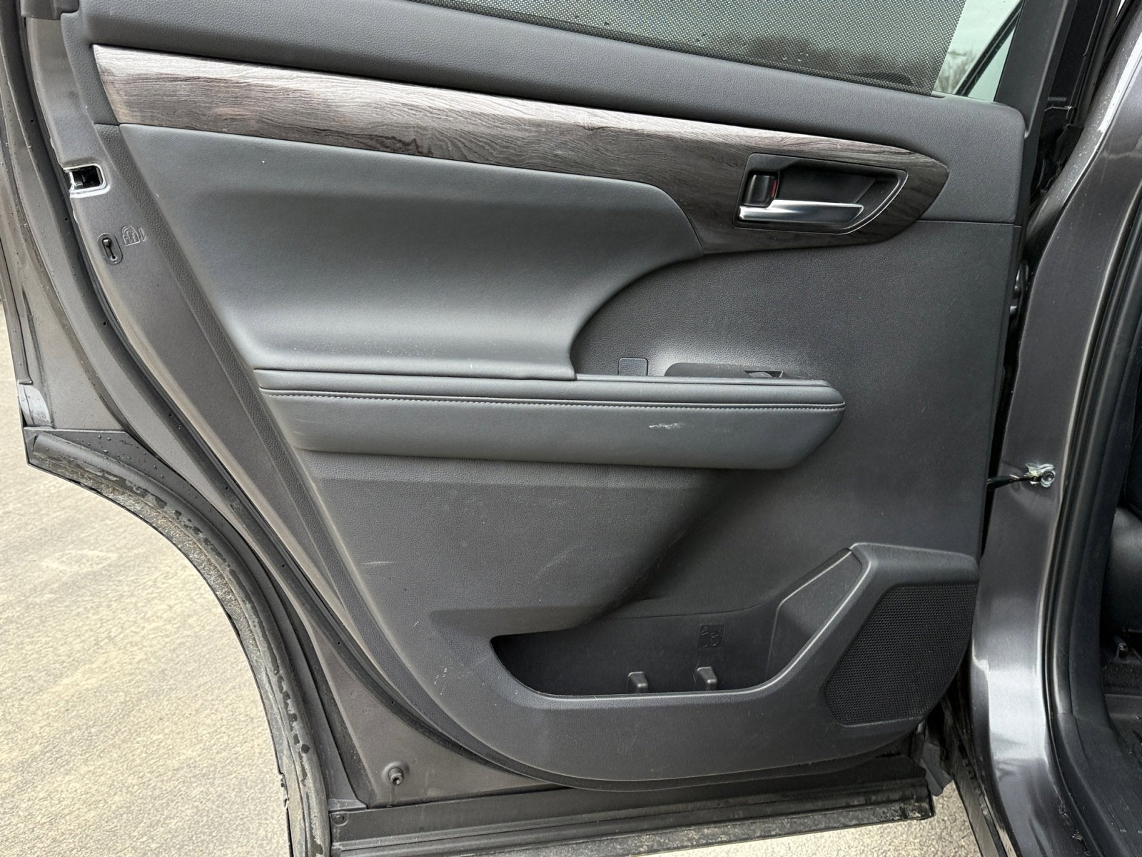 2025 Toyota Highlander Platinum