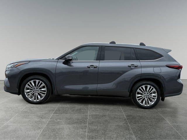 2025 Toyota Highlander Platinum