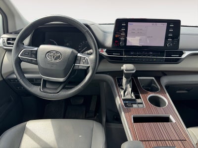 2021 Toyota Sienna XLE