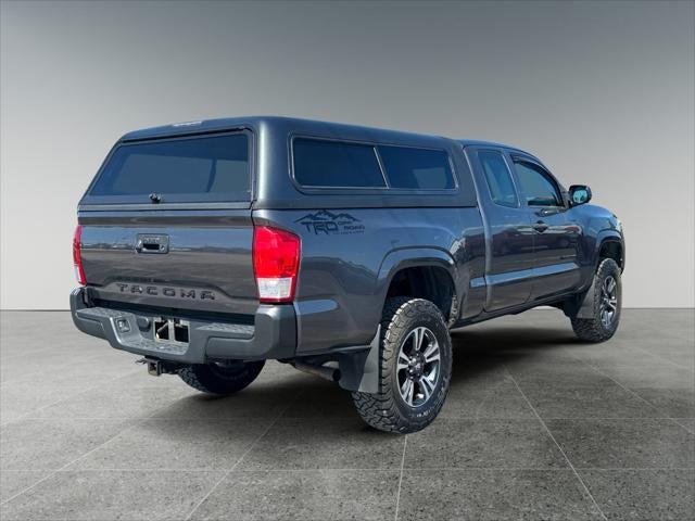 2017 Toyota Tacoma SR