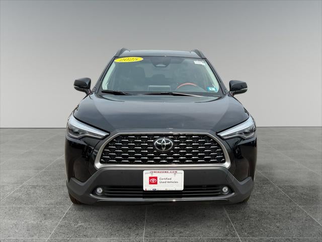 2025 Toyota Corolla Cross XLE