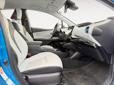 2019 Toyota Prius XLE