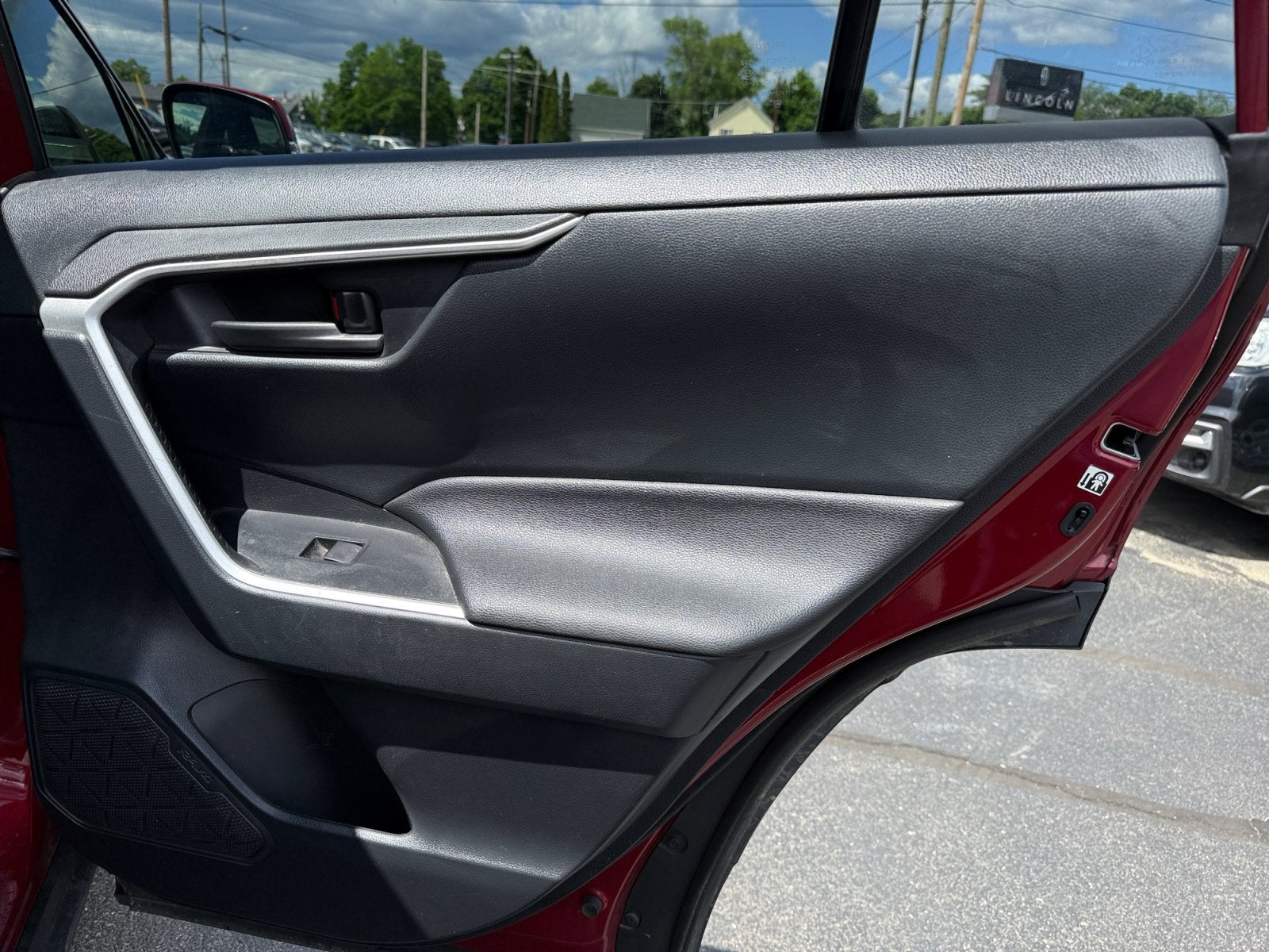 2019 Toyota RAV4 Hybrid LE