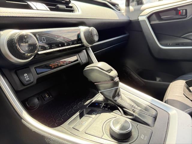 2019 Toyota RAV4 Hybrid LE