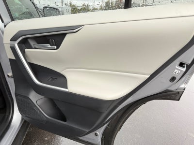 2019 Toyota RAV4 Hybrid XLE