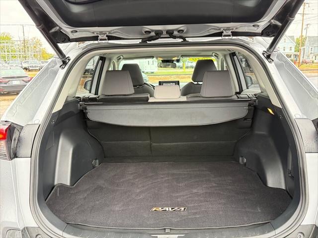 2019 Toyota RAV4 Hybrid XLE