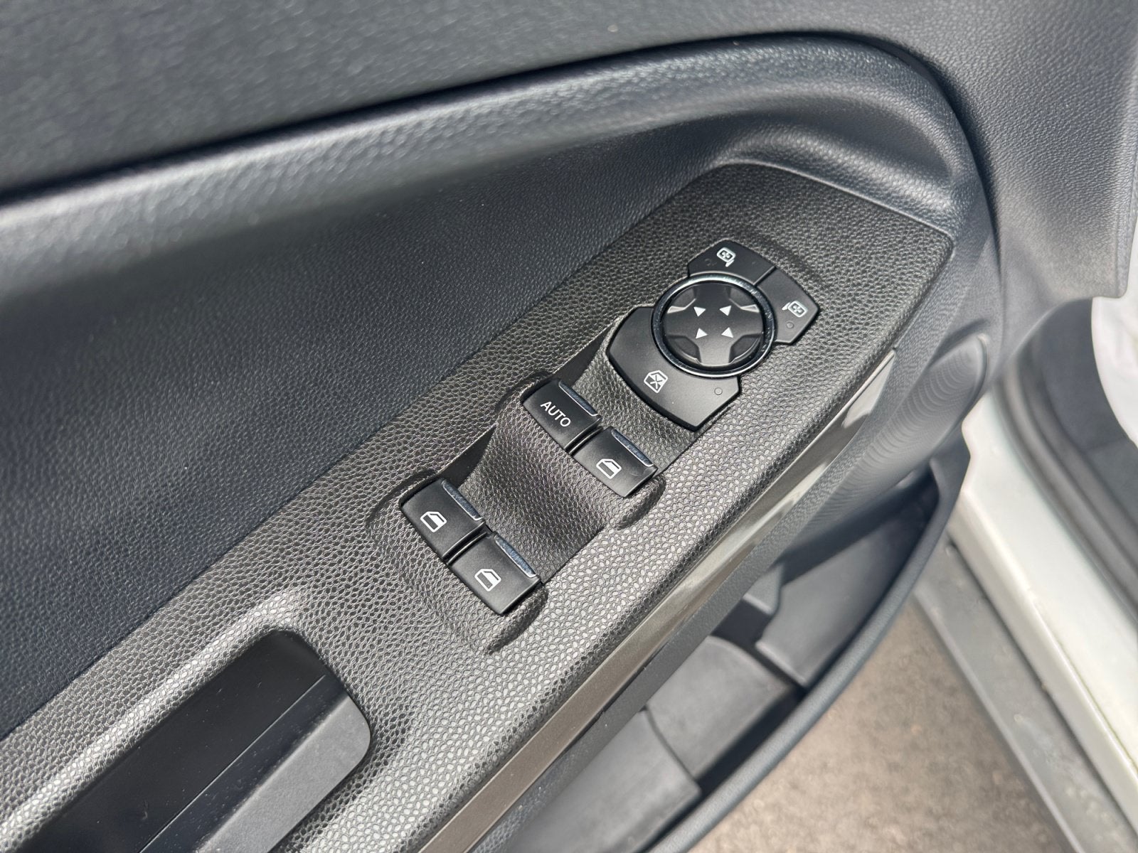 2020 Ford EcoSport SES