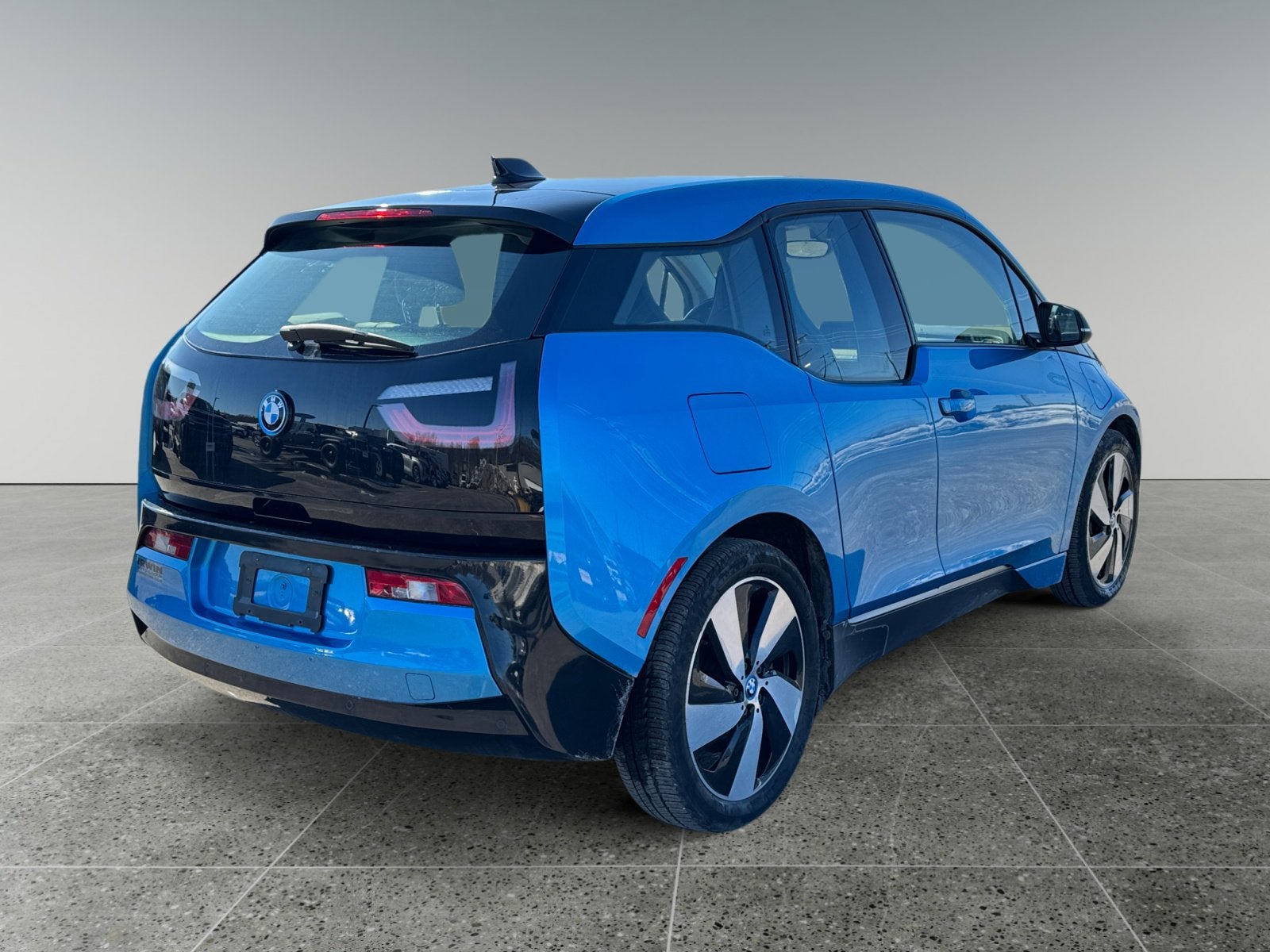 2017 BMW i3 94Ah w/Range Extender