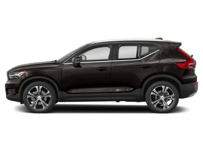2022 Volvo XC40 Momentum