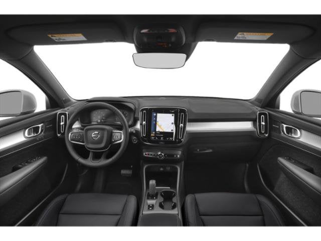 2020 Volvo XC40 Momentum