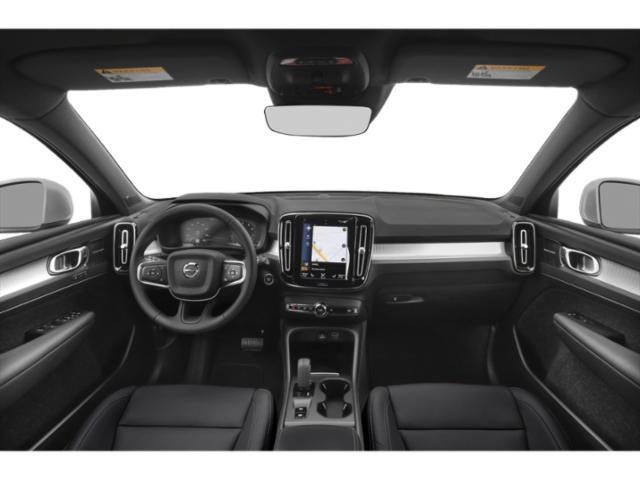 2020 Volvo XC40 Momentum
