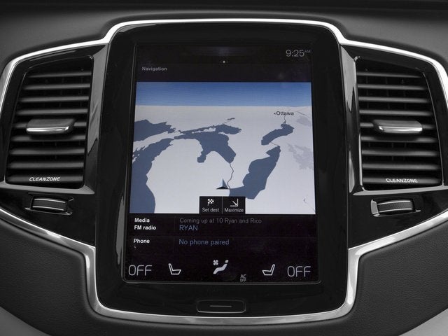 2016 Volvo XC90 T6 Momentum