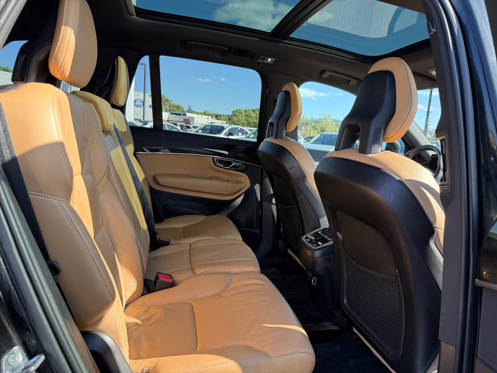 2018 Volvo XC90 Momentum