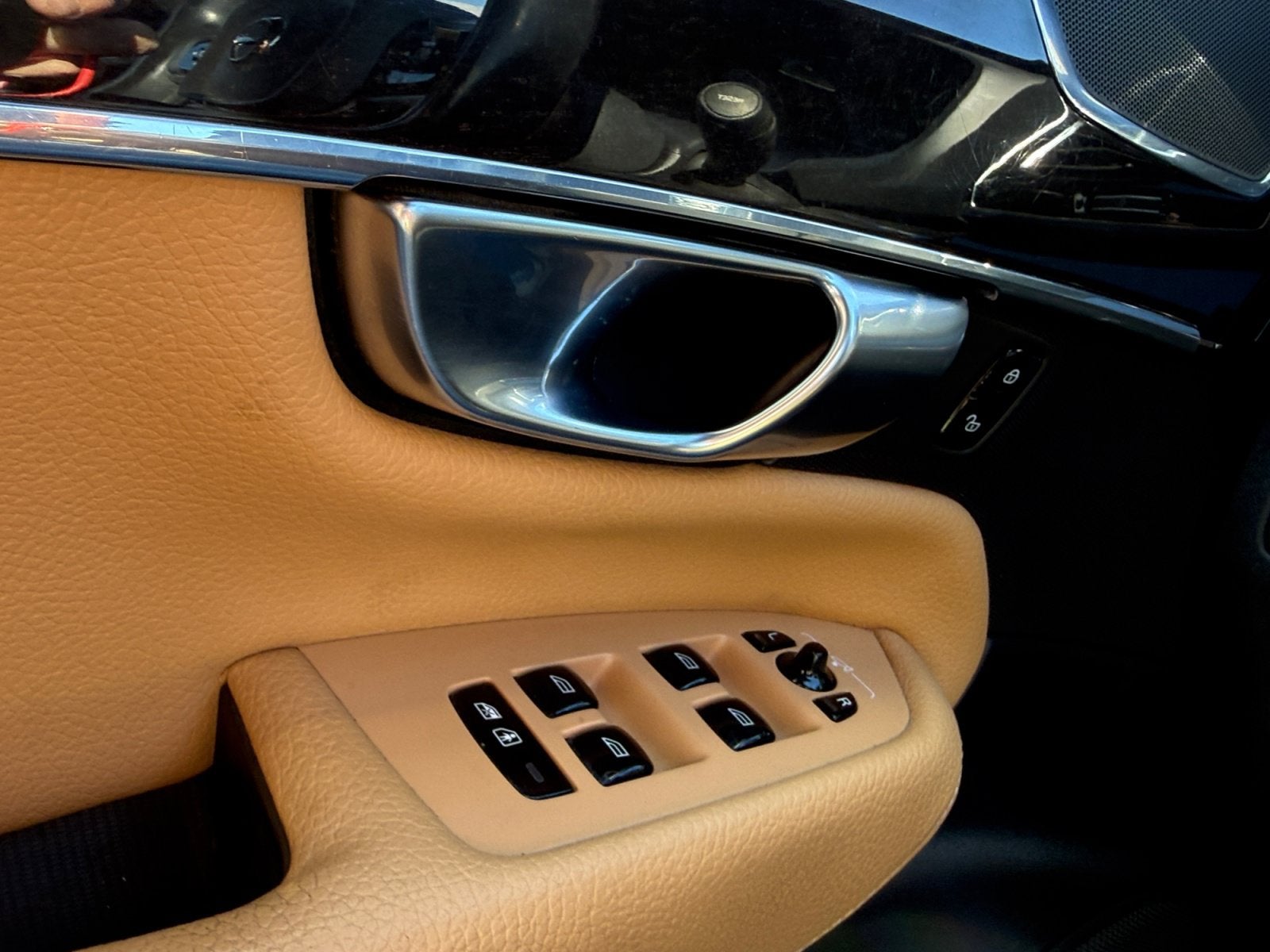 2018 Volvo XC90 Momentum