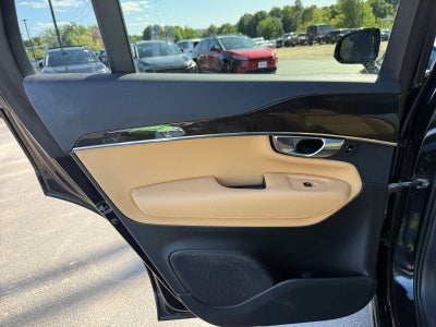 2018 Volvo XC90 Momentum