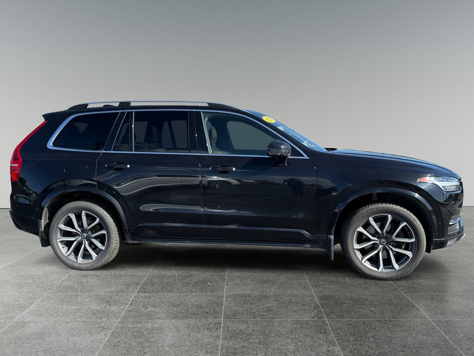 2018 Volvo XC90 Momentum