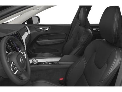 2022 Volvo XC60 Momentum