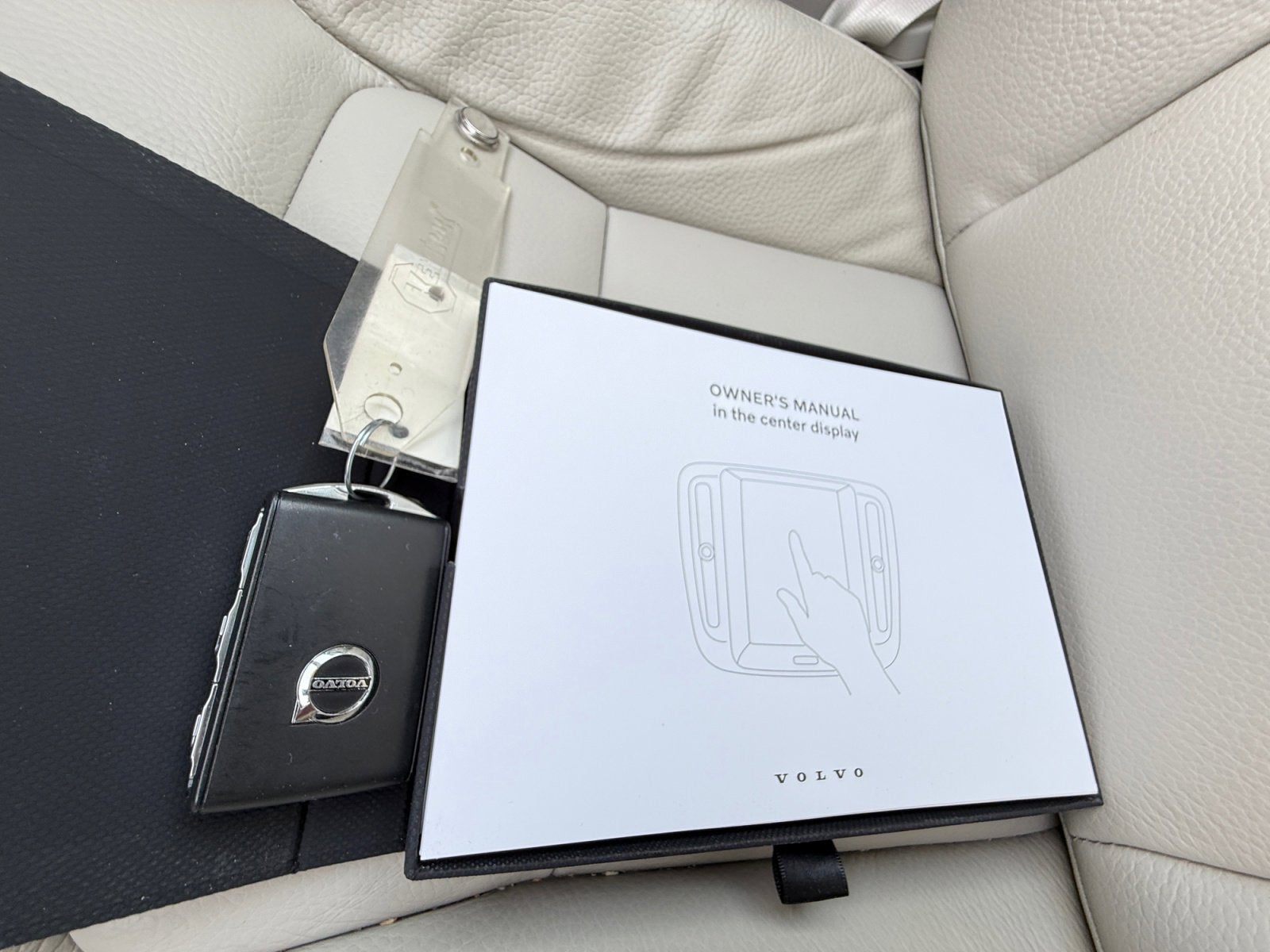 2023 Volvo XC60 Core